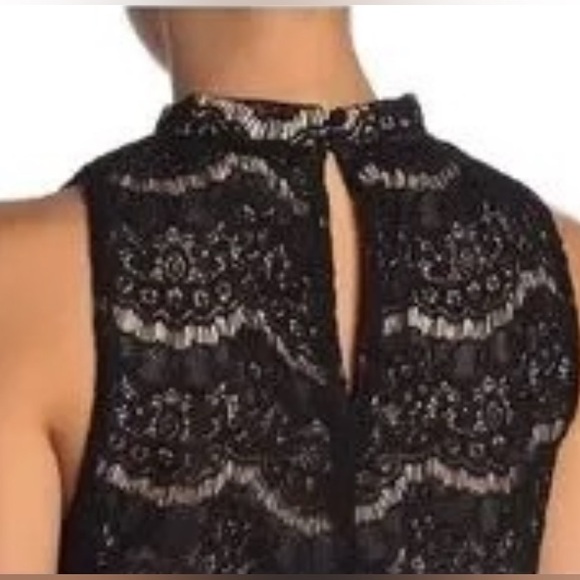 260M NWT TINSEL Lace Mock Neck Sleeveless Blouse - Size: PM - Picture 2 of 8